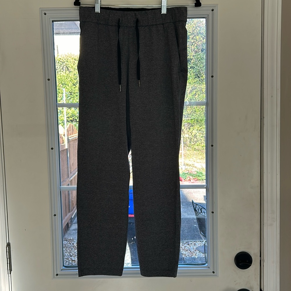 Lululemon gray pants size 6